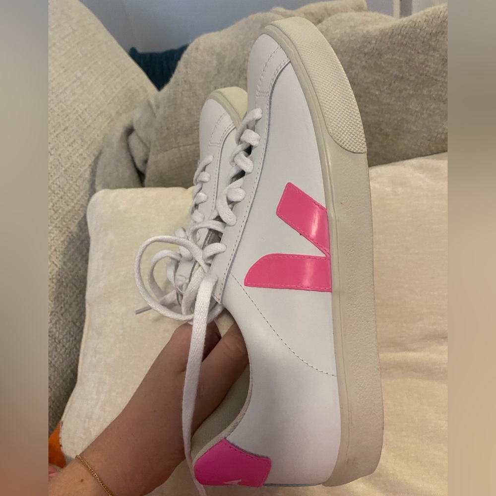 NBW VEJA EURO 41 WHITE SNEAKERS with hot pink detail